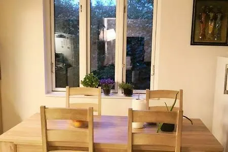 10 Minutes From Central Copenhagen Homestay *